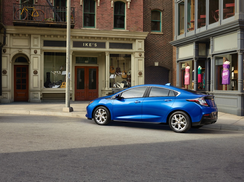 Illustration for article titled The 2016 Chevy Volt Goes 50 Miles On A Charge